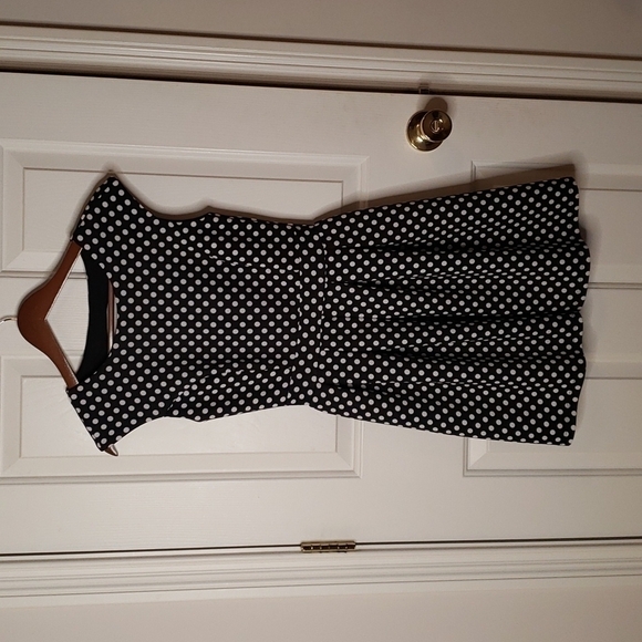 Windsor Black & White Polka Dot Dress - Picture 9 of 13